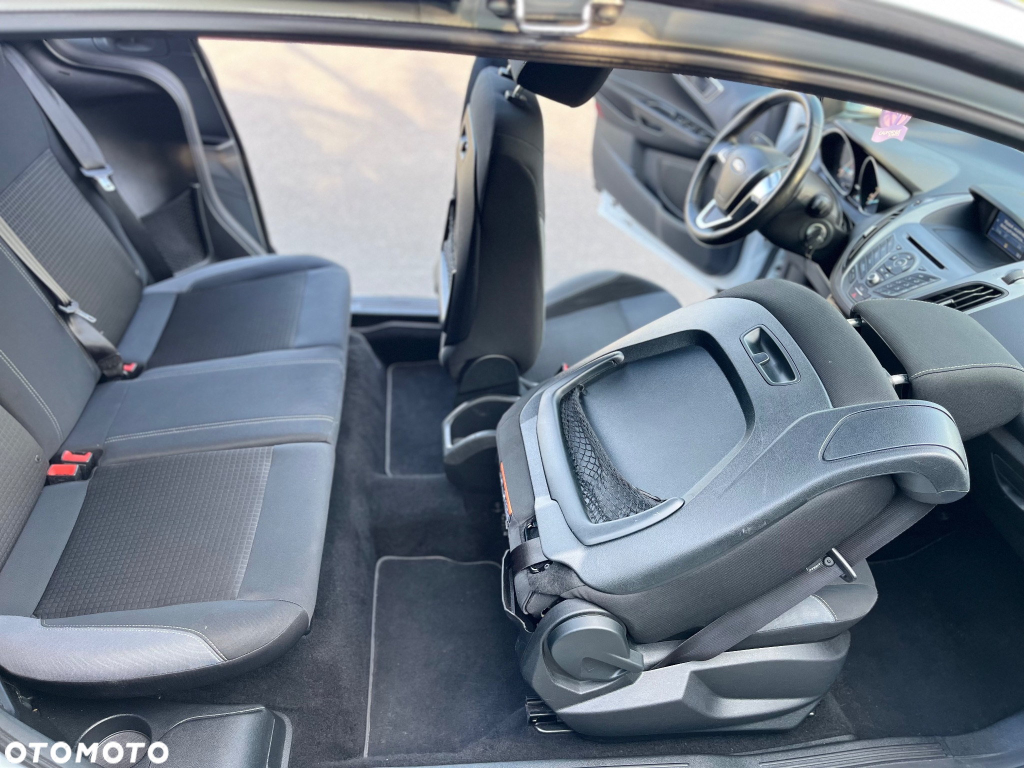 Ford B-MAX 1.0 EcoBoost Titanium - 24