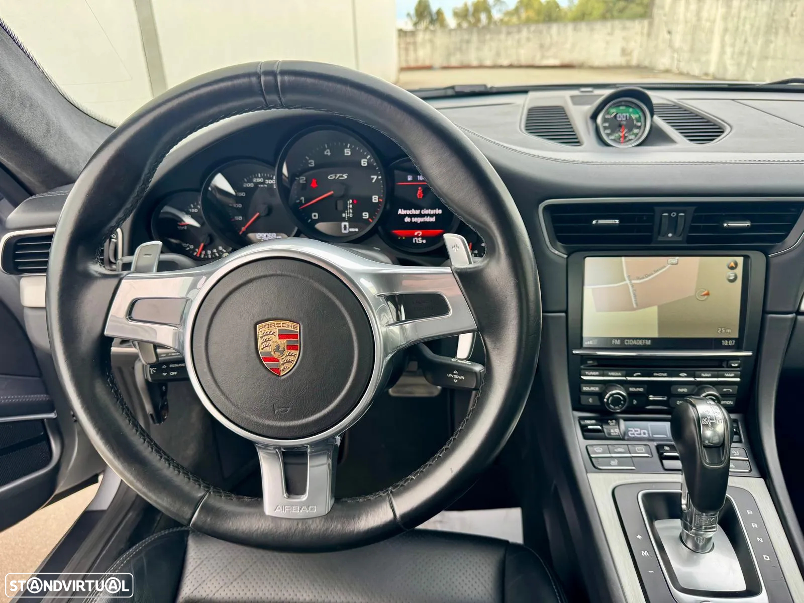 Porsche 911 (991) Carrera 4 GTS PDK - 11