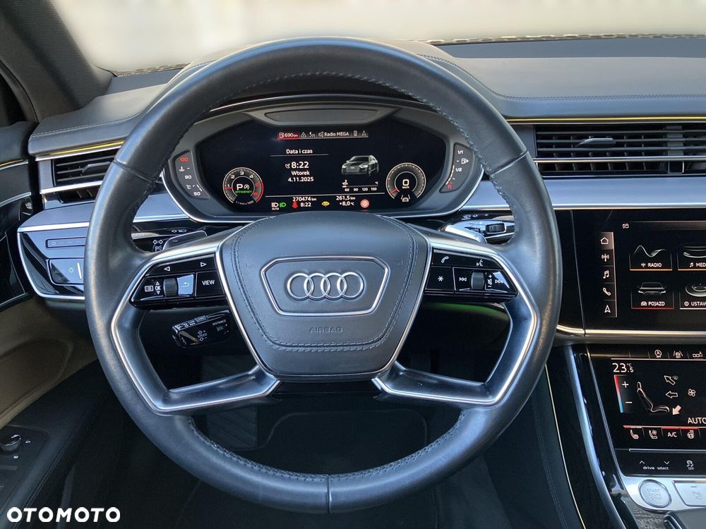Audi A8 - 11