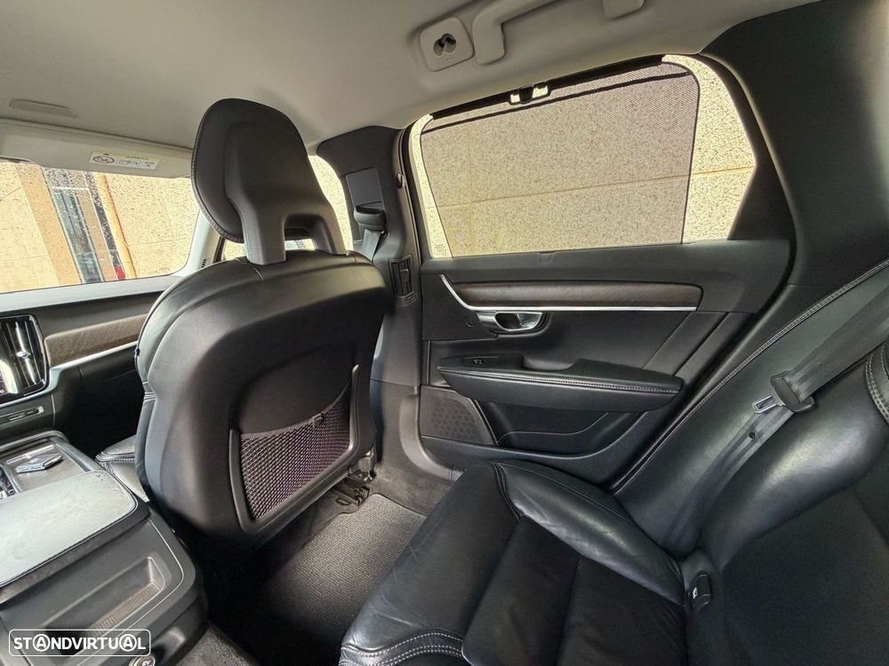 Volvo V90 Cross Country 2.0 D4 Pro AWD Geartronic - 7