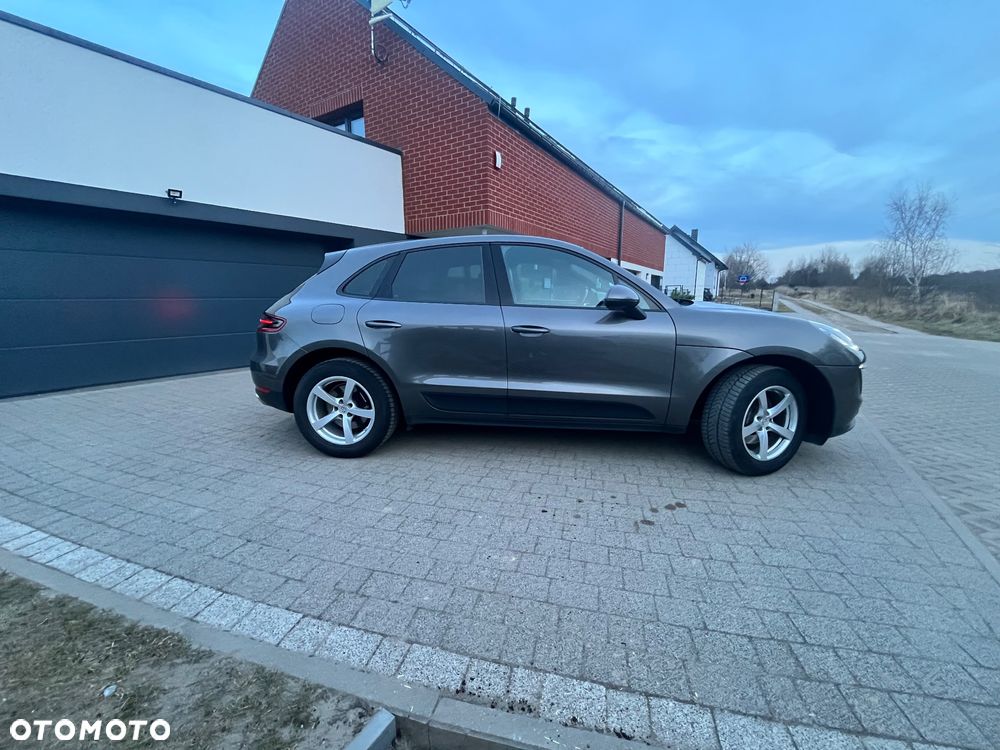 Porsche Macan Standard - 4
