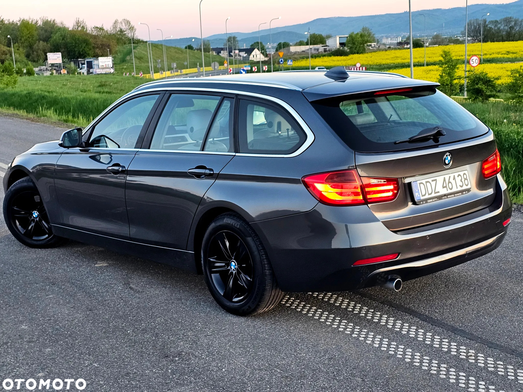 BMW Seria 3 318d Touring Luxury Line - 21