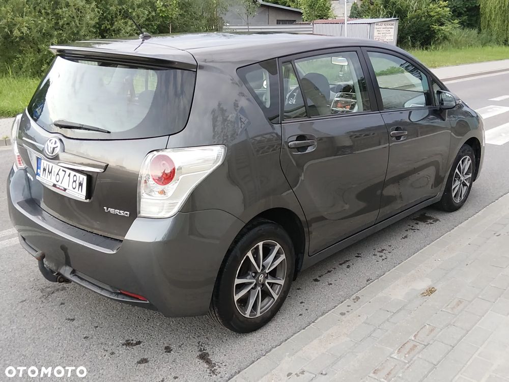 Toyota Verso - 5