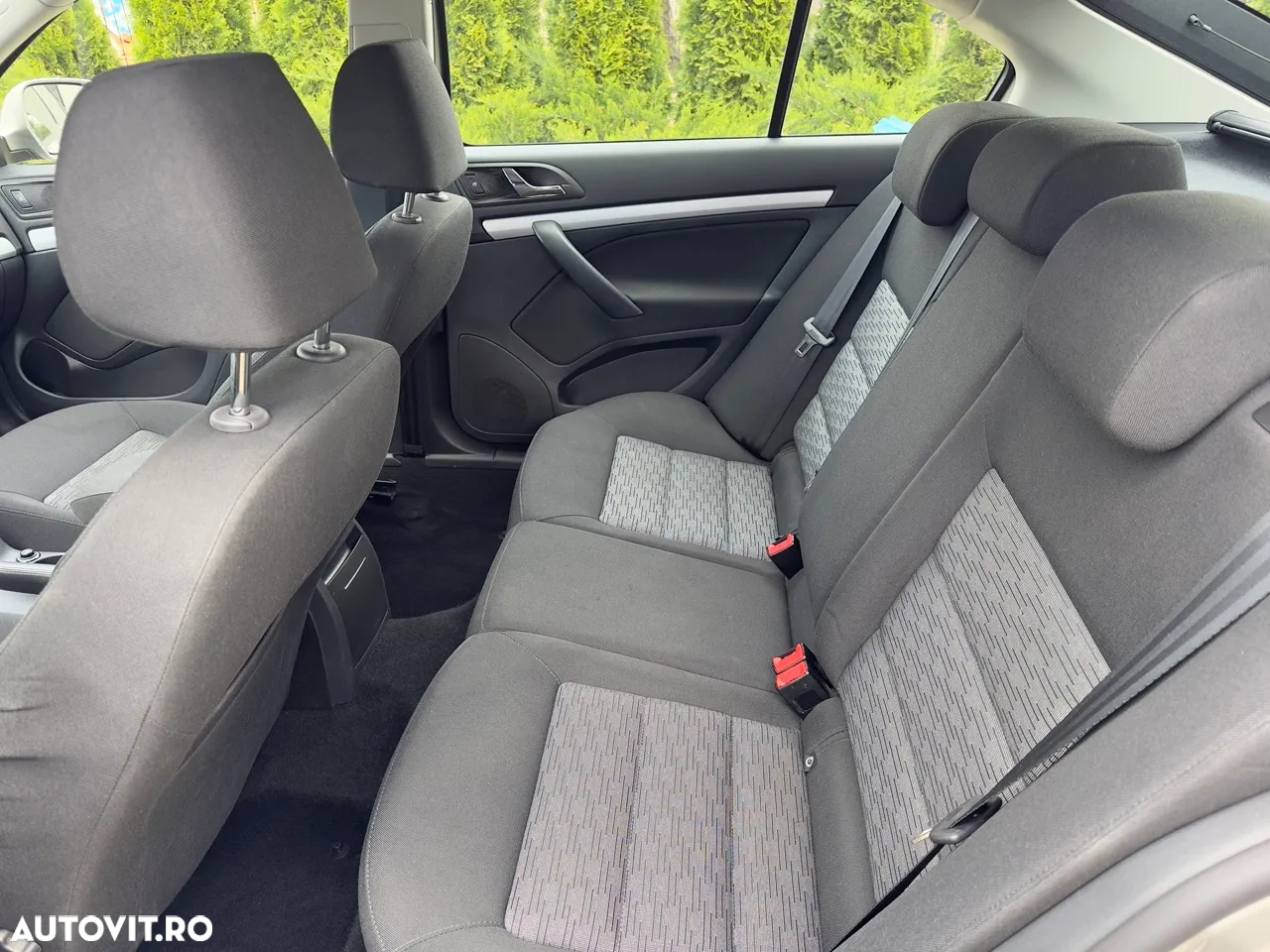 Skoda Octavia 1.8 TSI DSG IMPULS EDITION - 12