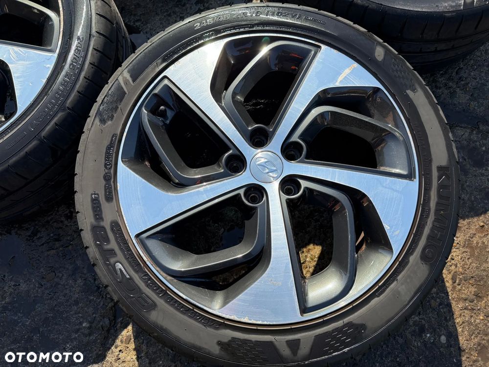 Felgi 19' koła 52910-D7460 Hyundai Tucson III 5x114,3 7,5Jx19H2 ET53  centr 67,1 OE - 6