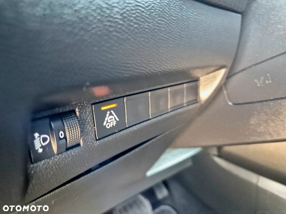 Peugeot 2008 PureTech 130 EAT8 Allure Pack - 13