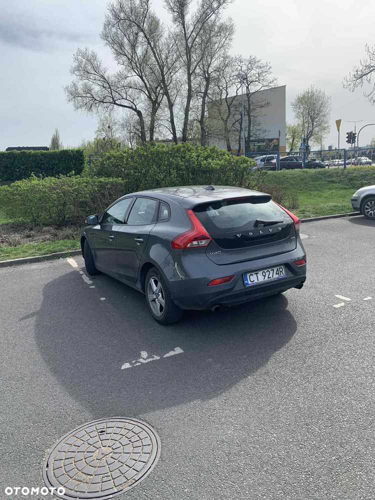 Volvo V40 T3 Base - 4