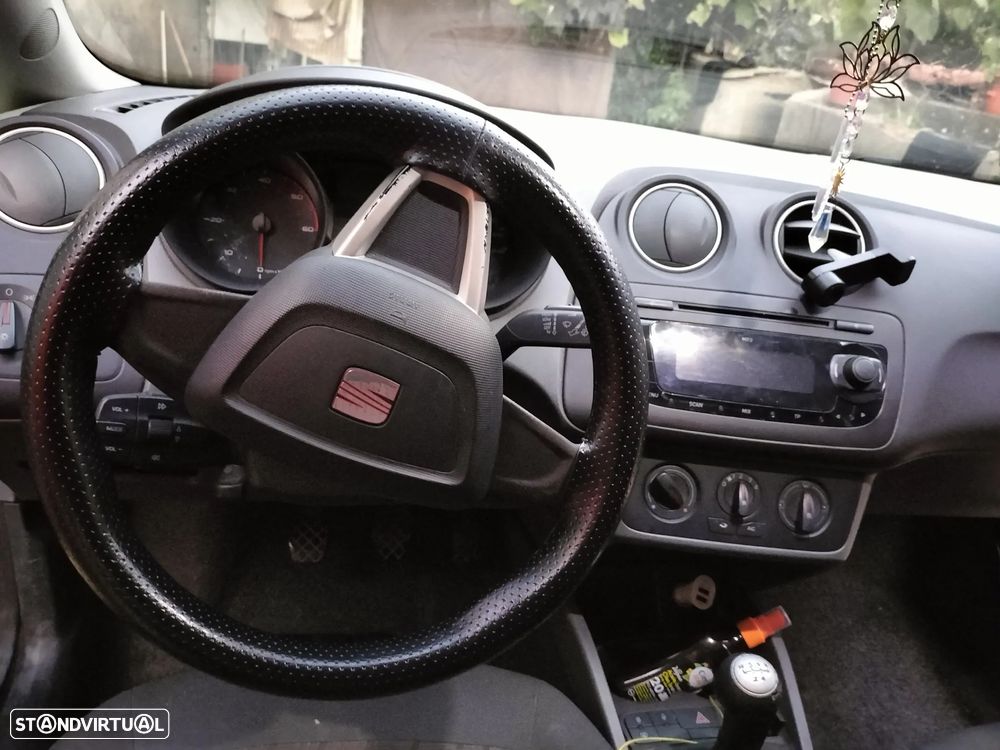 SEAT Ibiza - 5
