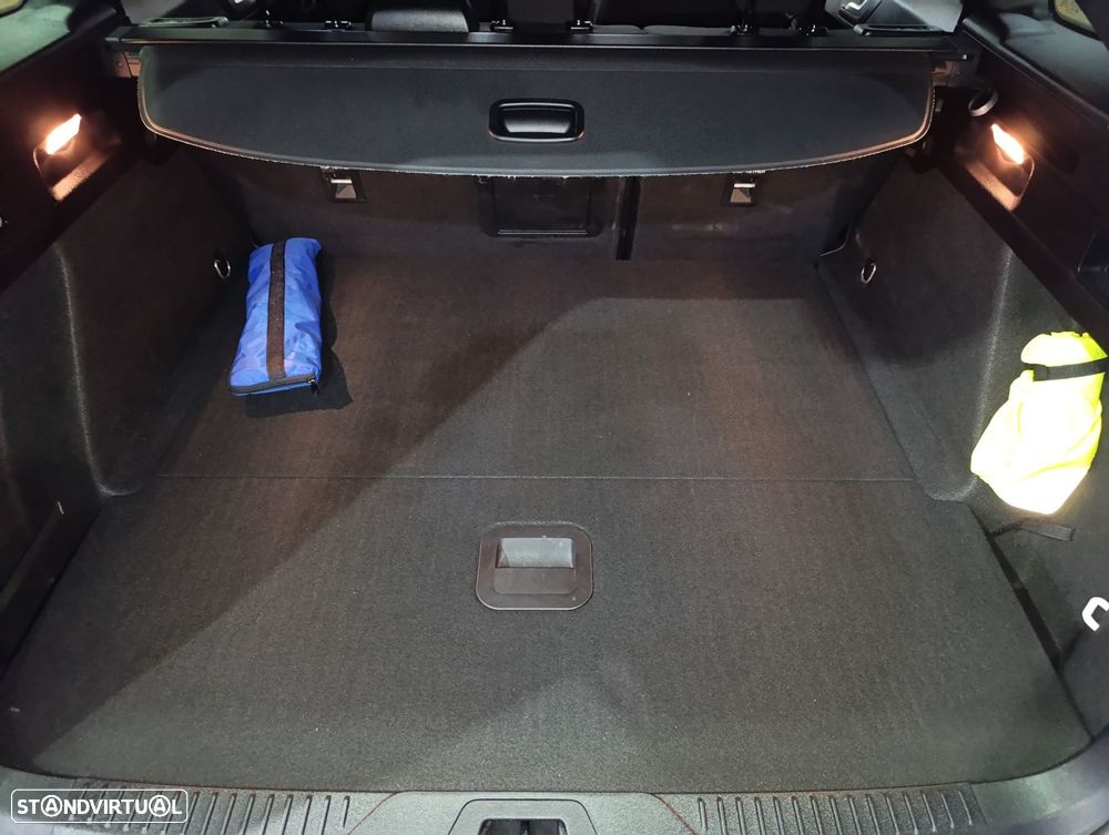 Ford Focus 1.0 EcoBoost MHEV ST-Line - 6