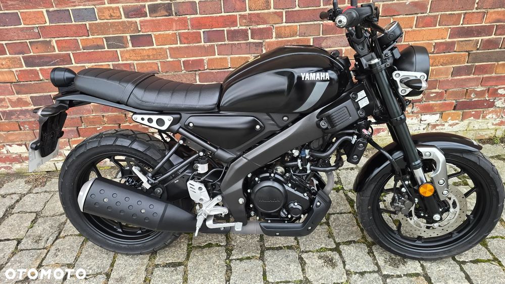 Yamaha XSR - 21
