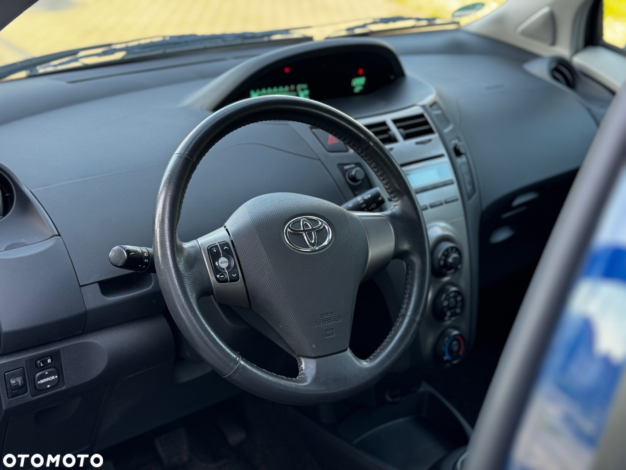 Toyota Yaris 1.0 VVT-i Cool Edition - 16