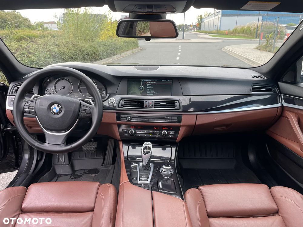 BMW Seria 5 530d Touring Sport-Aut - 9