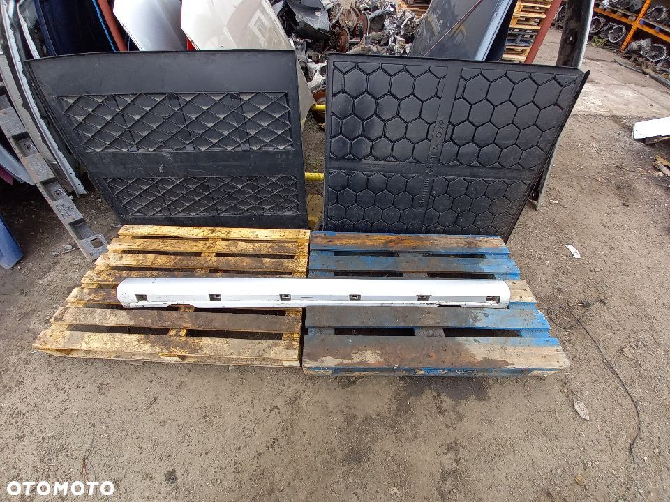 Listwa progowa lewa  Opel Vectra C  Z157 - 1