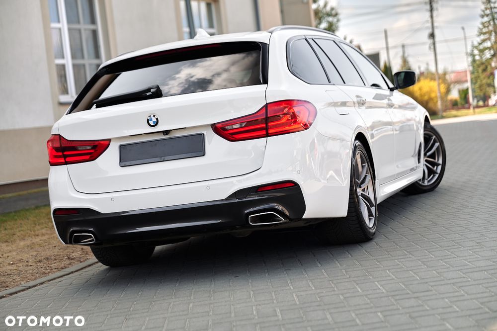 BMW Seria 5 520d xDrive M Sport sport - 23