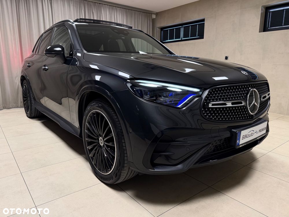 Mercedes-Benz GLC 300 4Matic 9G-TRONIC AMG Line - 9