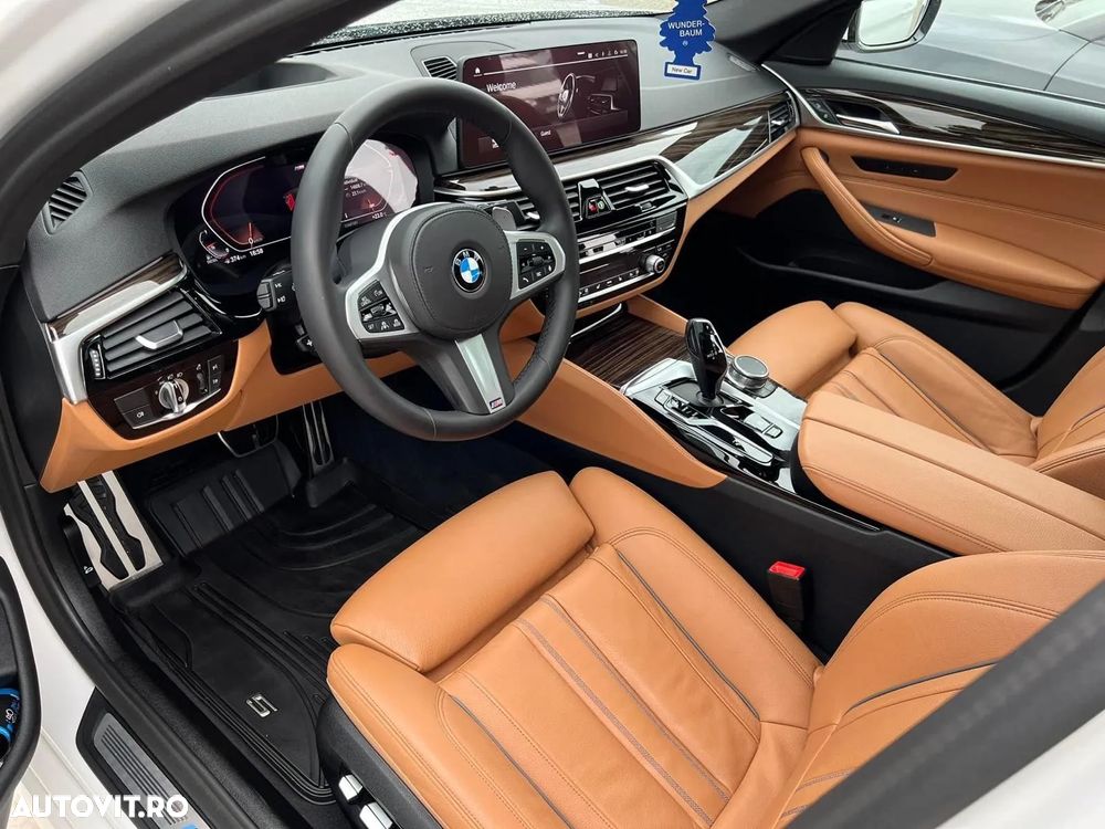 BMW Seria 5 530d xDrive AT MHEV - 24