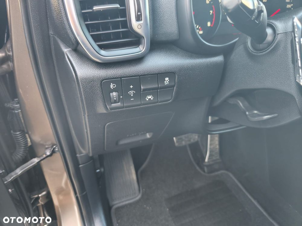Kia Sportage 1.6 T-GDI GT Line 4WD DCT - 17