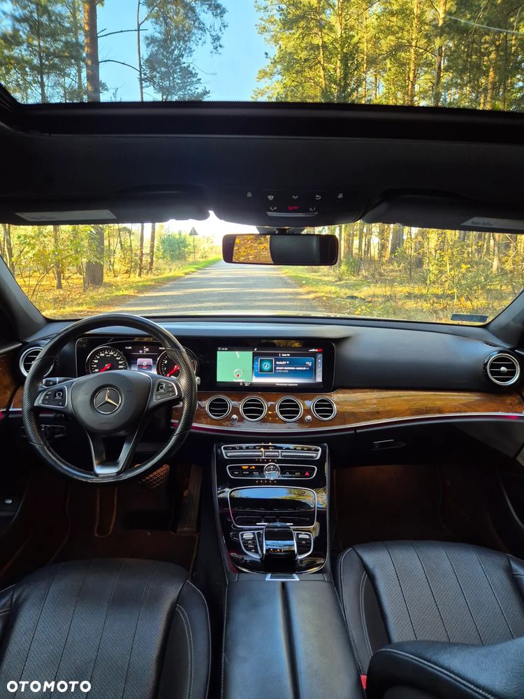 Mercedes-Benz Klasa E 300 9G-TRONIC AMG Line - 5
