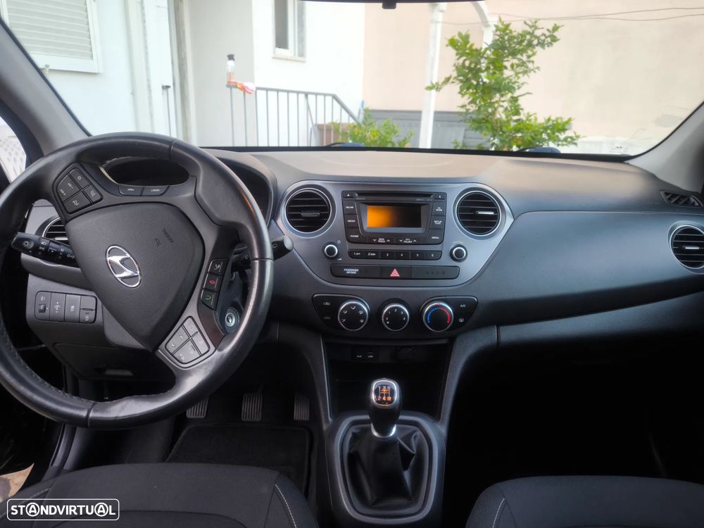 Hyundai i10 1.0 Urban - 11