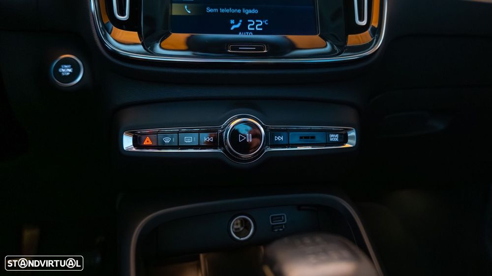 Volvo XC 40 1.5 T3 Inscription - 21