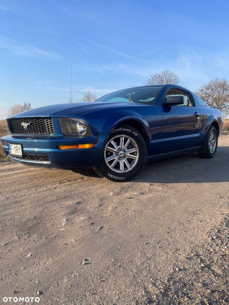 Ford Mustang - 1