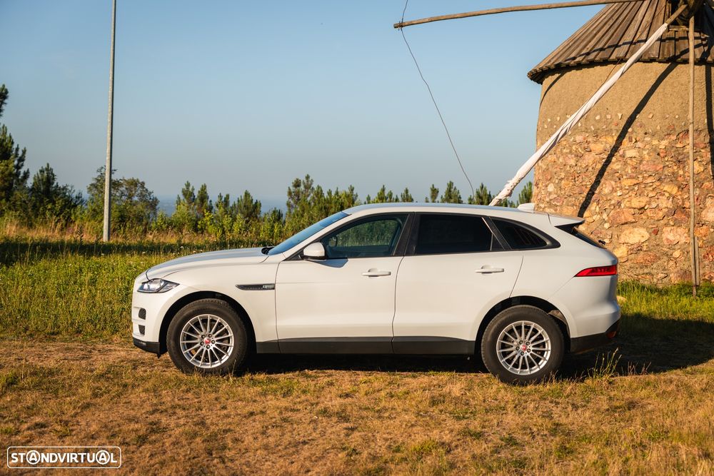 Jaguar F-Pace 2.0 i4D Pure - 6