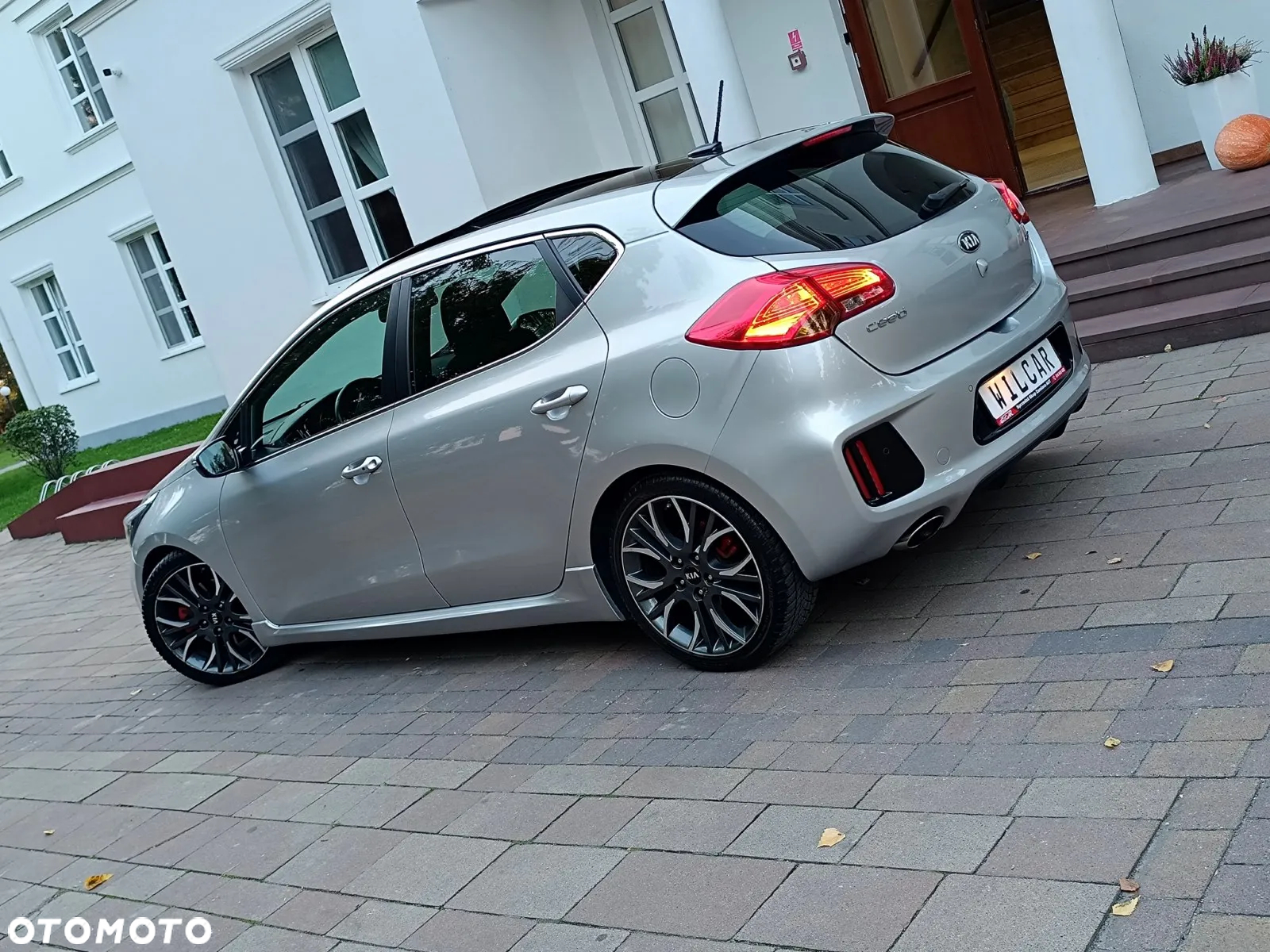 Kia Ceed Cee'd 1.6 T-GDI GT XL - 11