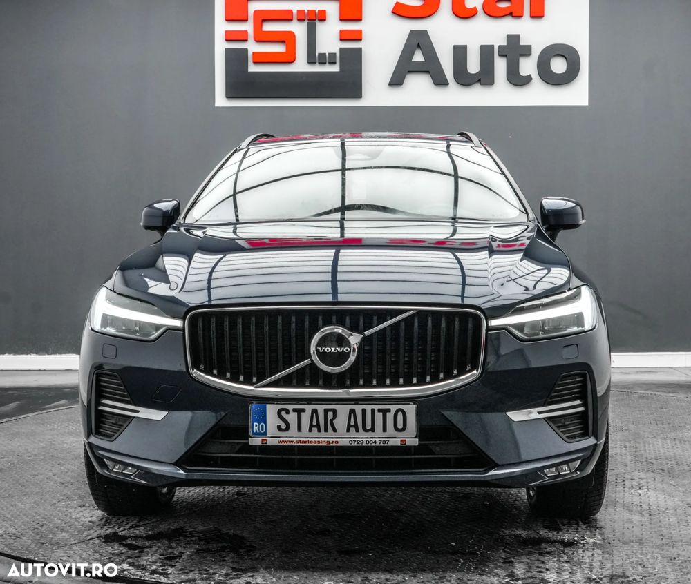 Volvo XC 60 B4 MHEV AT8 AWD Momentum Pro - 2