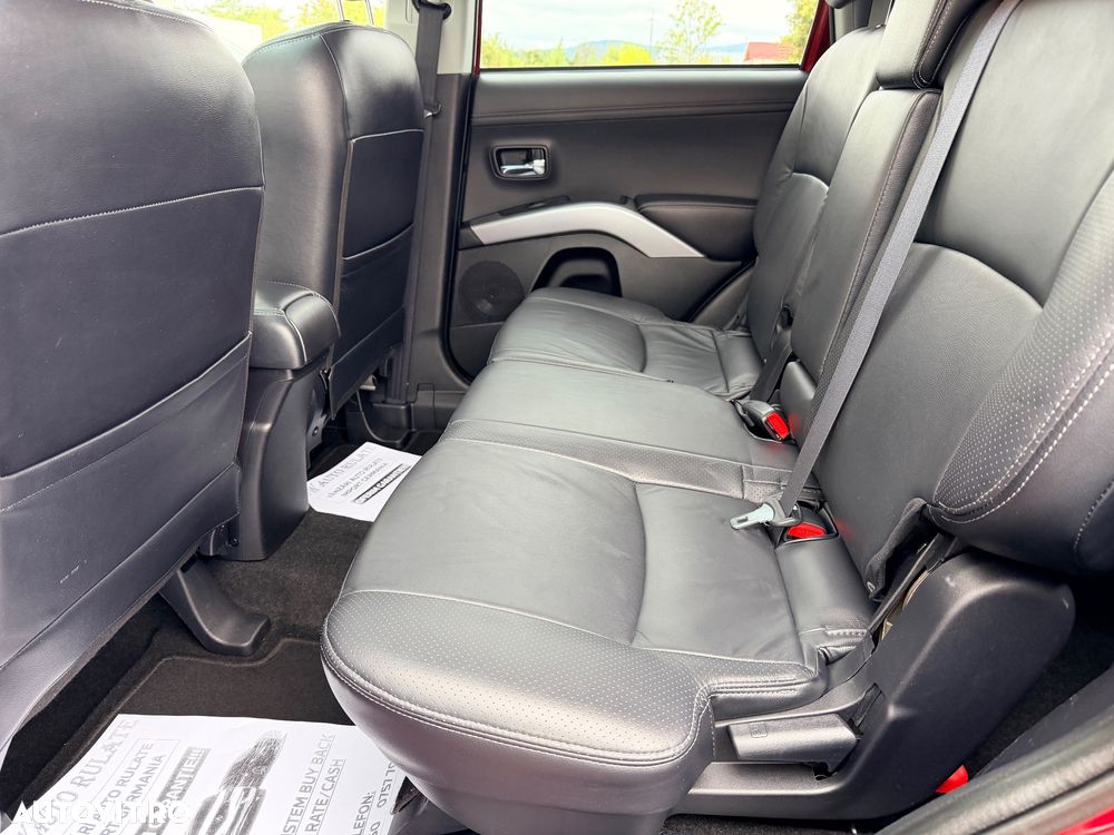 Mitsubishi Outlander 2.2 DI-D 4WD TC-SST Intense - 15
