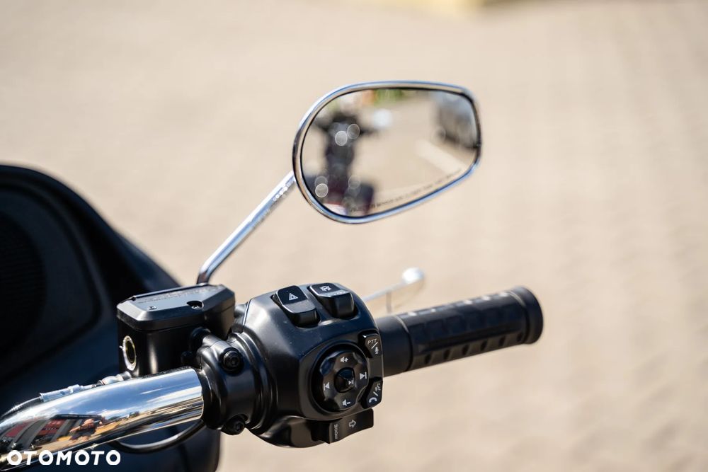 Harley-Davidson Touring Road Glide - 7
