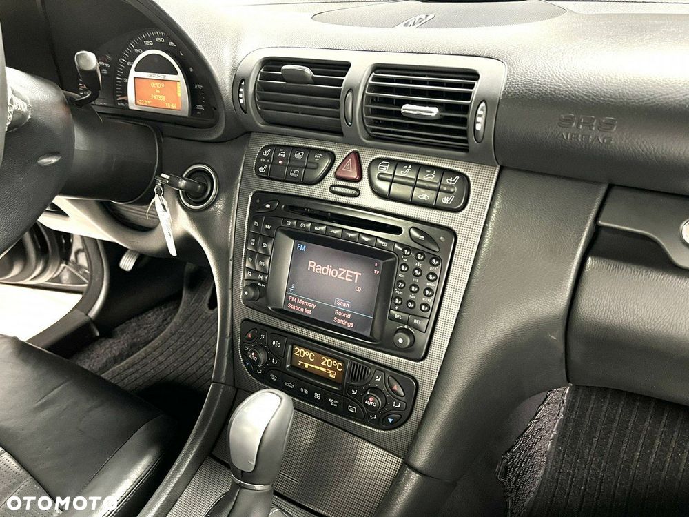Mercedes-Benz Klasa C 32 AMG - 27