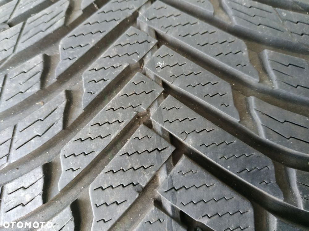 Całoroczne 225/55R16 Nokian 7mm Montaż - 2