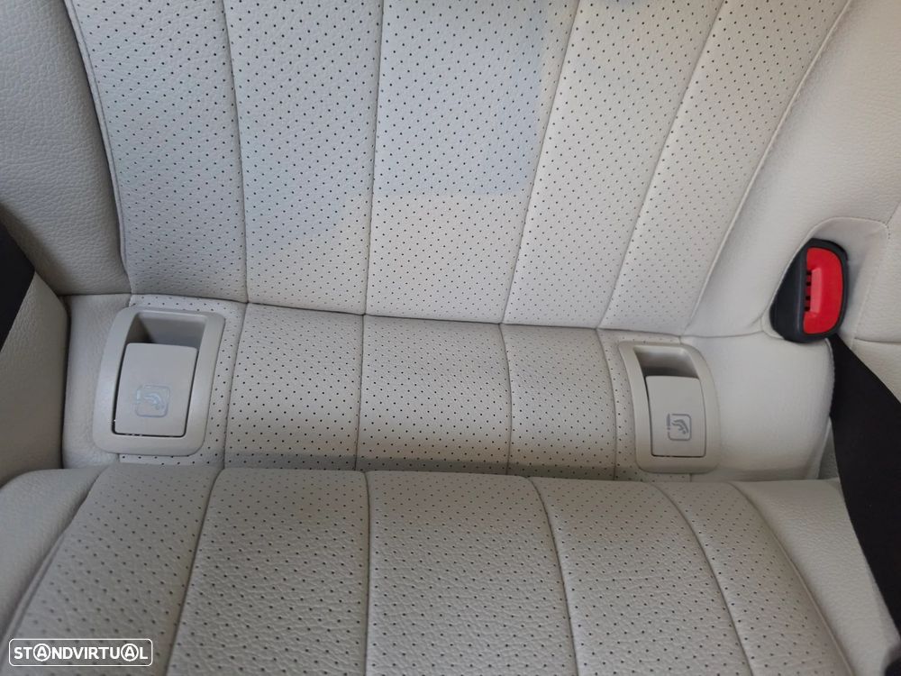 Mercedes-Benz E 300 de AMG Line 4Matic - 51