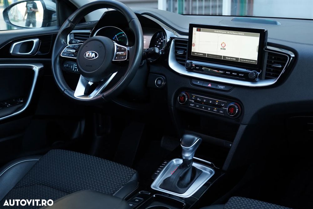 Kia XCeed - 16