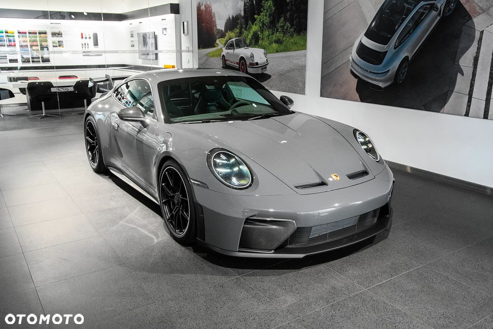 Porsche 911 GT3 - 1