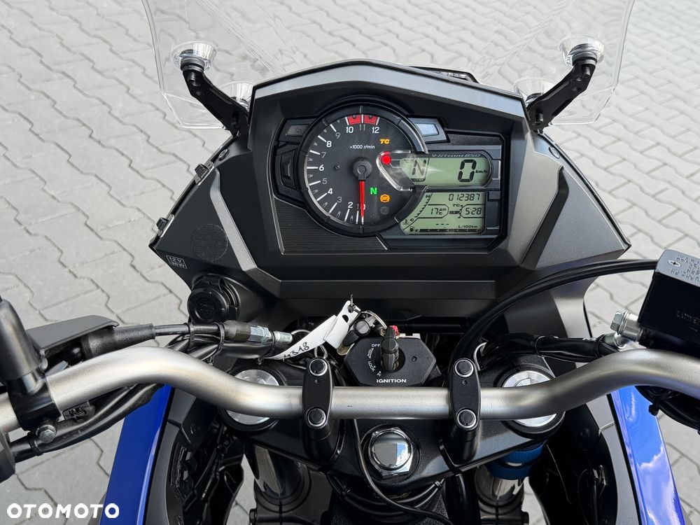 Suzuki V-STROM - 24