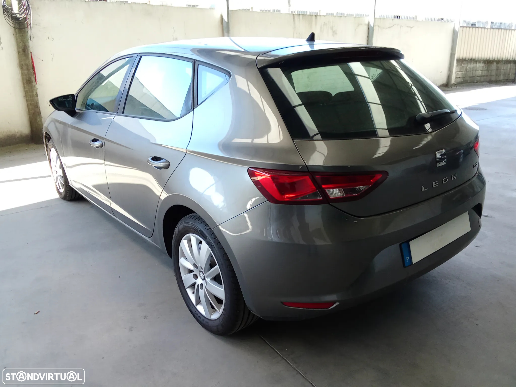 SEAT Leon 1.6 TDI Ecomotive Style - 6