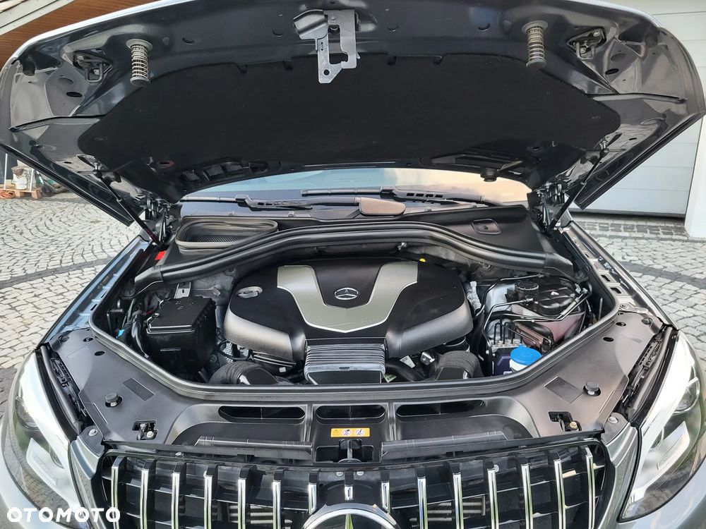 Mercedes-Benz GLE - 16