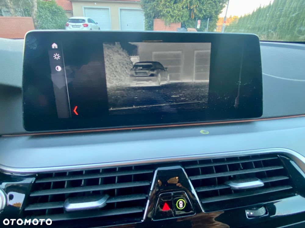 BMW Seria 5 525d - 15