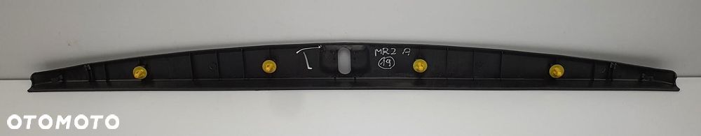 PLASTIK OSŁONA PASA TYŁ TYLNEGO TOYOTA MR2 II SW20 - 4