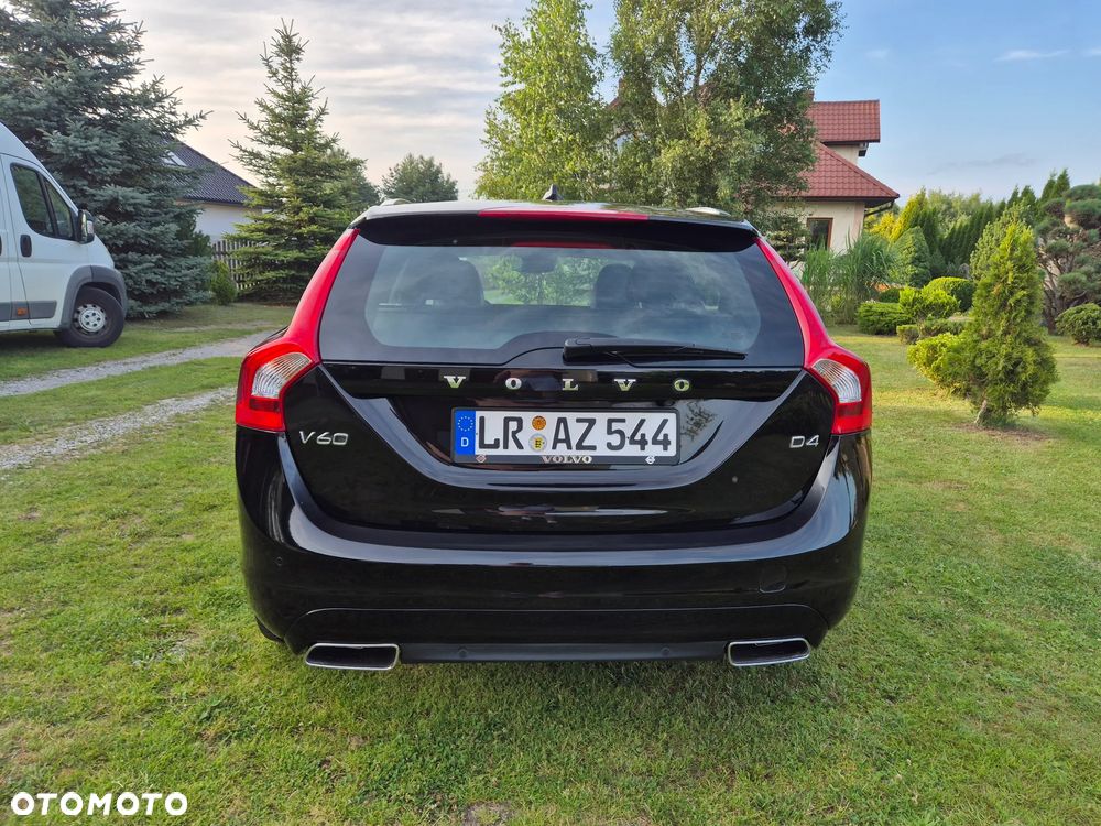 Volvo V60 D4 AWD Momentum - 6