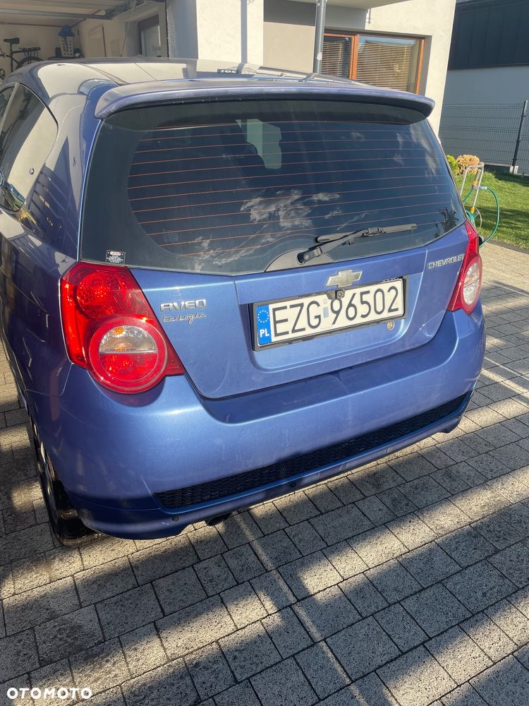 Chevrolet Aveo 1.2 - 3