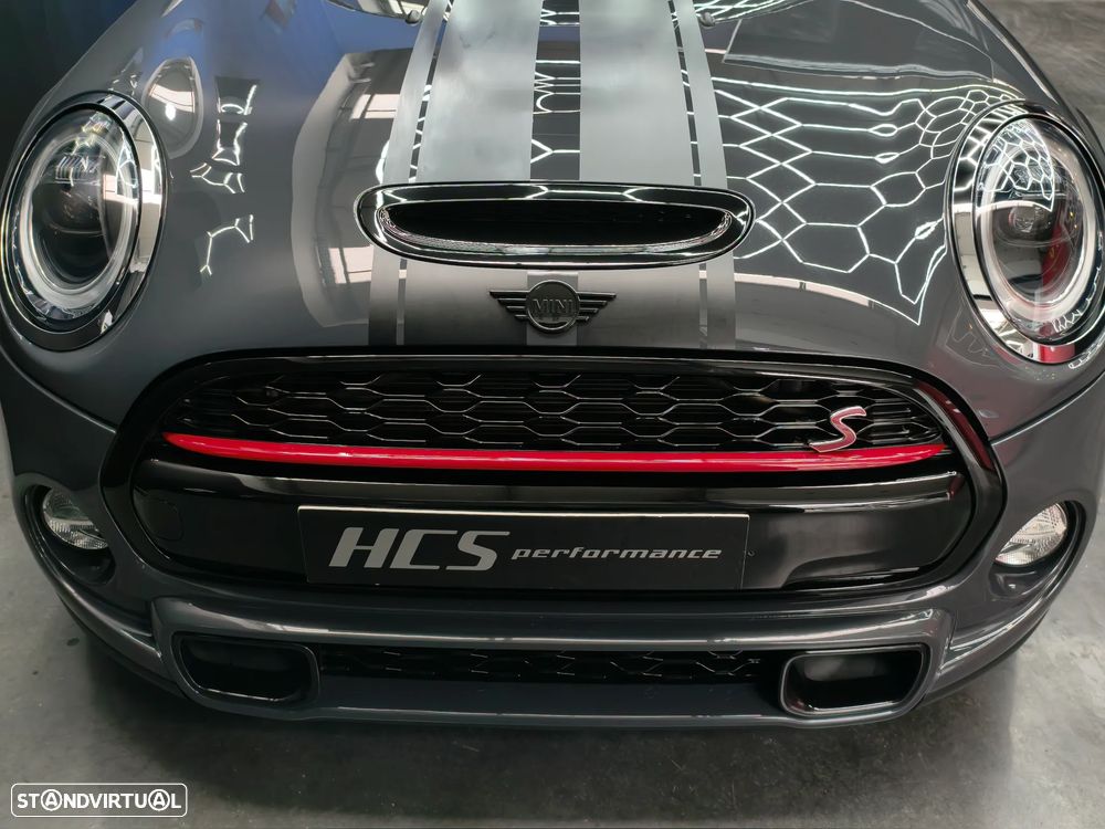 MINI 5 Portas Cooper SD Auto Desportiva - 26