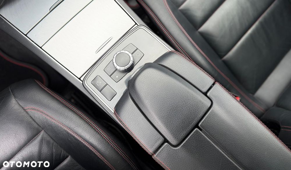 Mercedes-Benz Klasa E 250 (BlueTEC) d 9G-TRONIC - 29