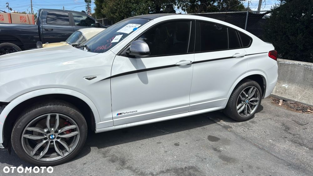 BMW X4 - 24