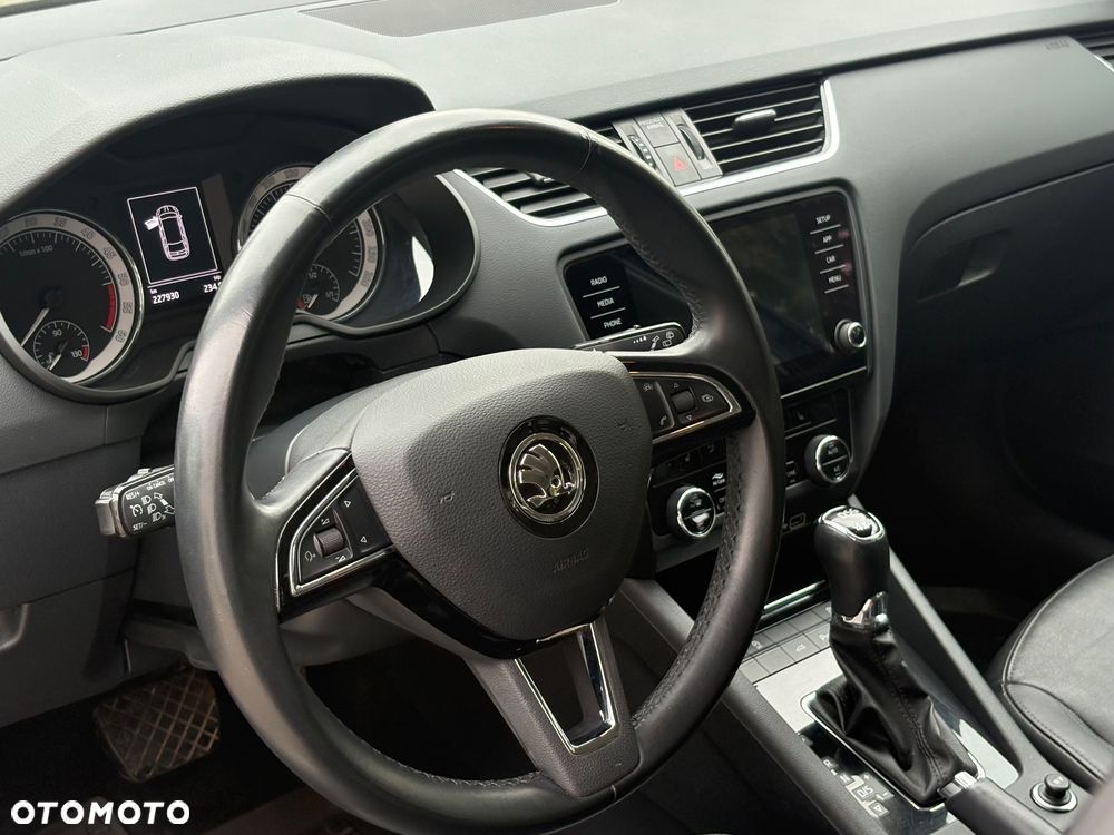 Skoda Octavia 2.0 TDI 4x4 DSG Clever - 12