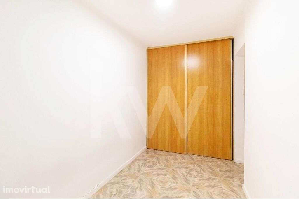 Conjunto de 3 moradias Térreas perto de Santo Ovídio - Grande imagem: 4/44