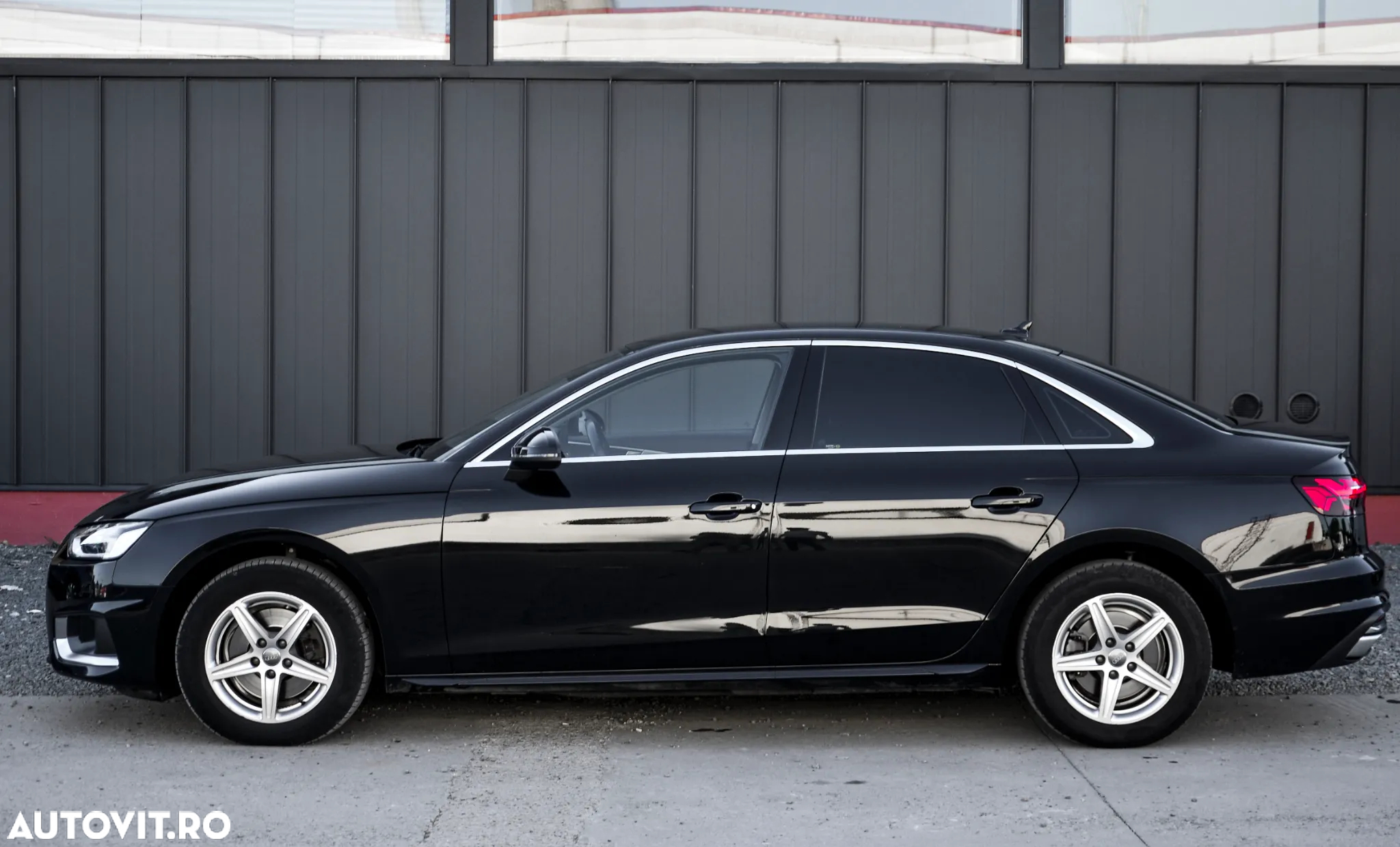 Audi A4 Avant 2.0 35 TDI S tronic MHEV Advanced - 8