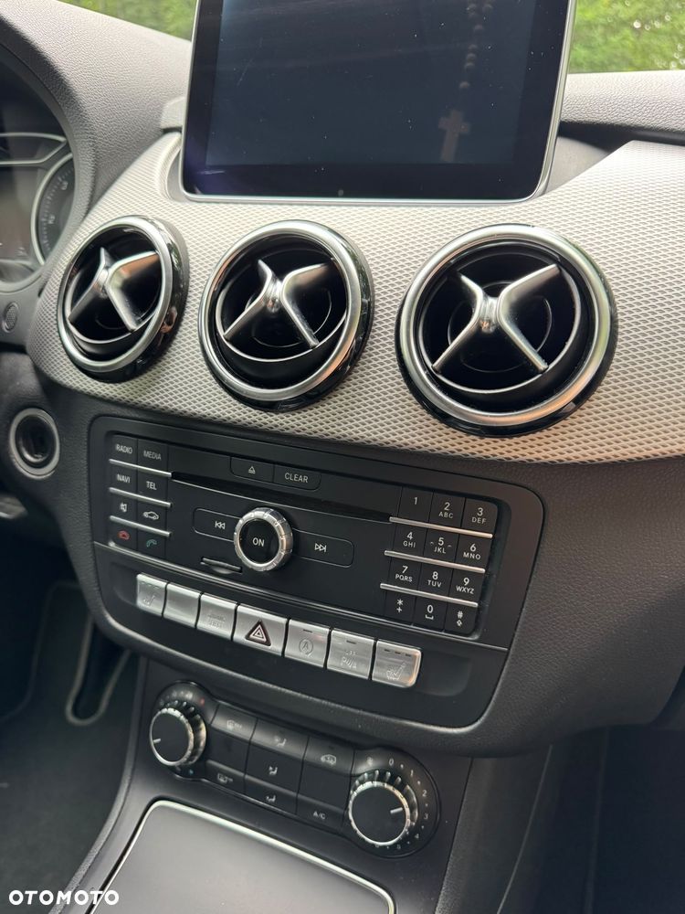 Mercedes-Benz Klasa B 180 (CDI) d 7G-DCT AMG Line - 16
