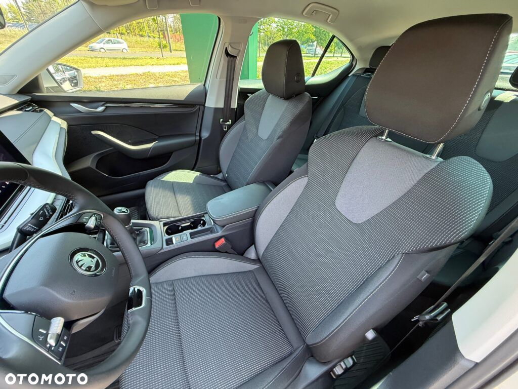 Skoda Octavia 1.5 TSI Selection - 23